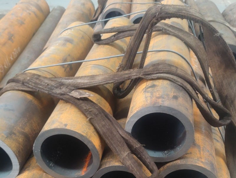 富阳15CrMoG无缝钢管切割